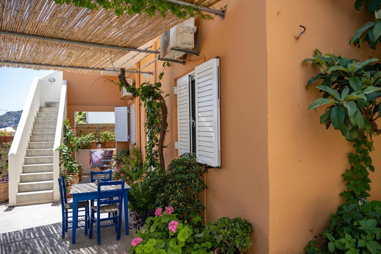 Katerina Rooms & Studios Palekastro Exterior photo